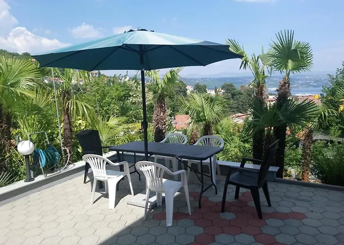 瓦伦蒂娜公寓 * 奥帕提亚