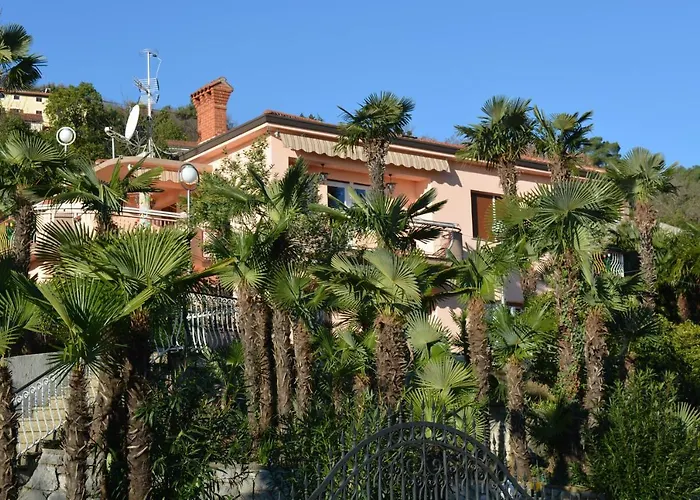 瓦伦蒂娜公寓 公寓 *